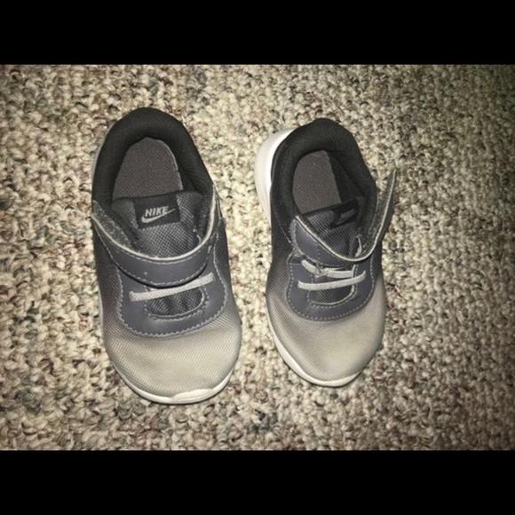 Nike’s - Picture 2 of 2